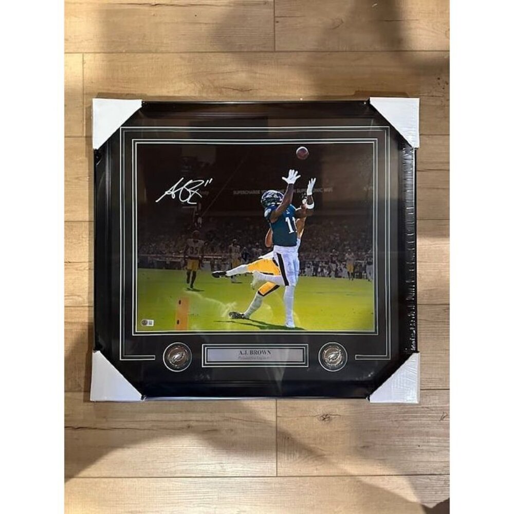 AJ Brown signed autographed Philadelphia Eagles 16x20 Photo Framed Beckett